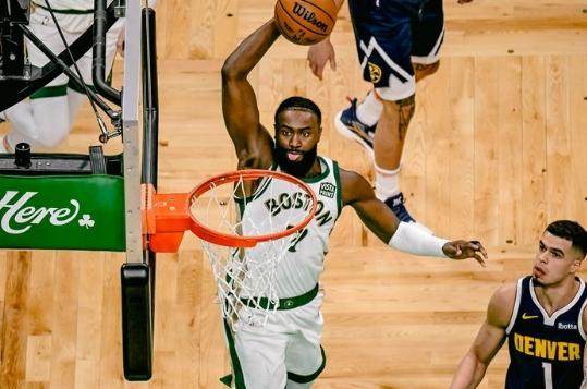 IM电竞亚洲首选-【现场】双探花哑火 绿军主场20连胜终结